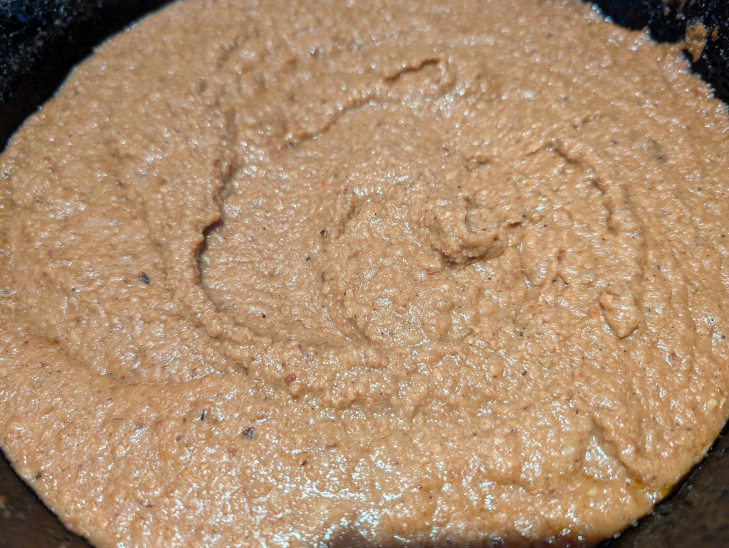 Mole encacahuatado in the pan