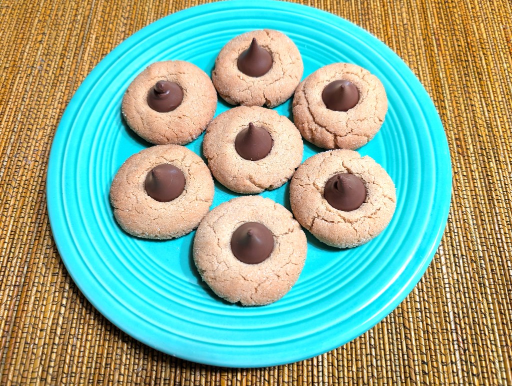 Seven cookies on a plate
